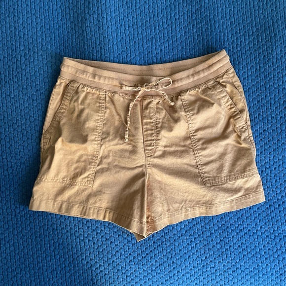 GAP Pants - Worn Once Gap Shorts